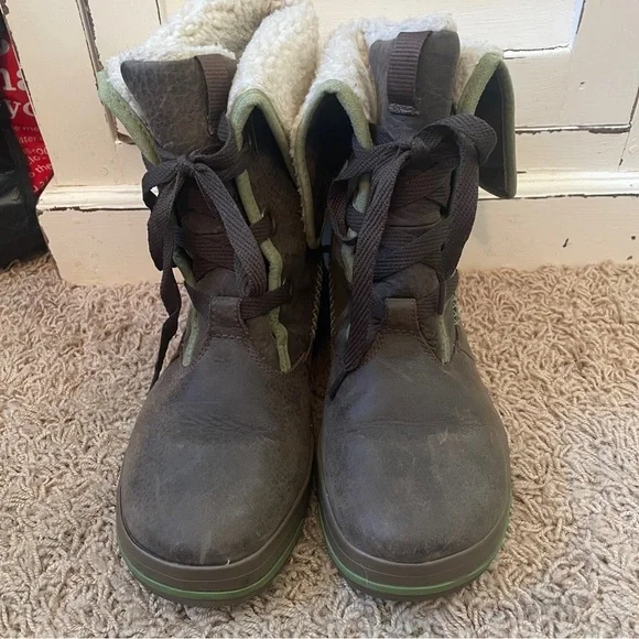 WOMEN’S Keen Snowmass Ankle Waterproof Winter Boots Size 6.5 Brown Green - Picture 5 of 13